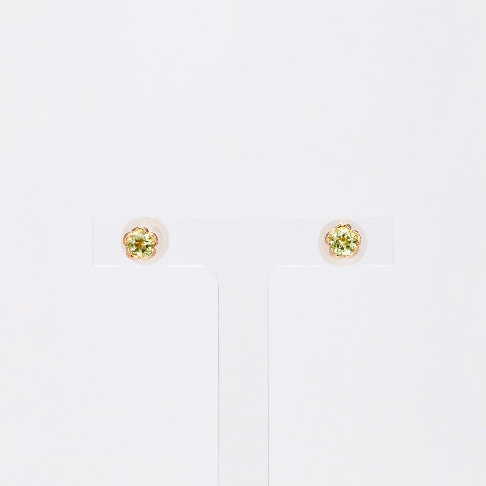 K10イエローゴールド ムーンストーン フラワー ピアス | 東京